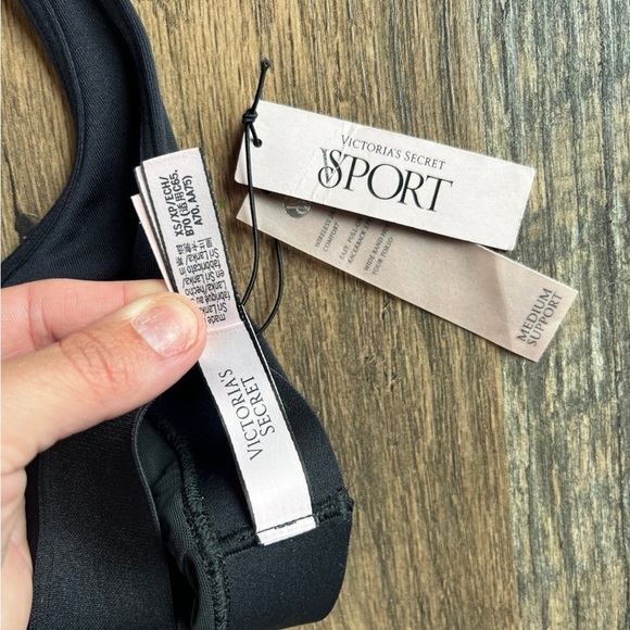 NWT Victoria’s Secret Sport black racerback bra - Picture 2 of 3